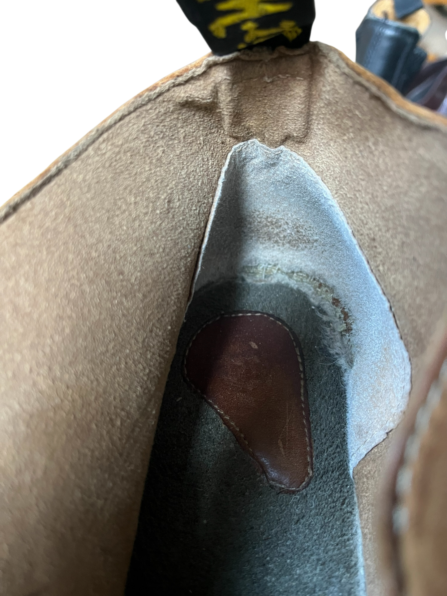 Dr. Martens 11038 Vintage chukka boots