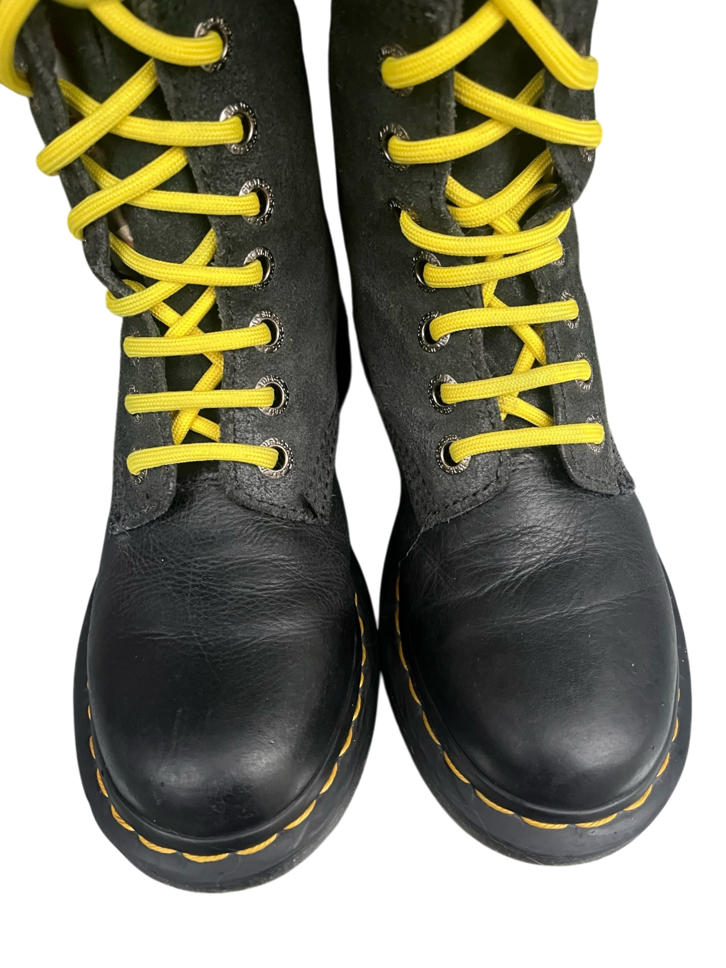 Dr. Martens Hazil Virginia