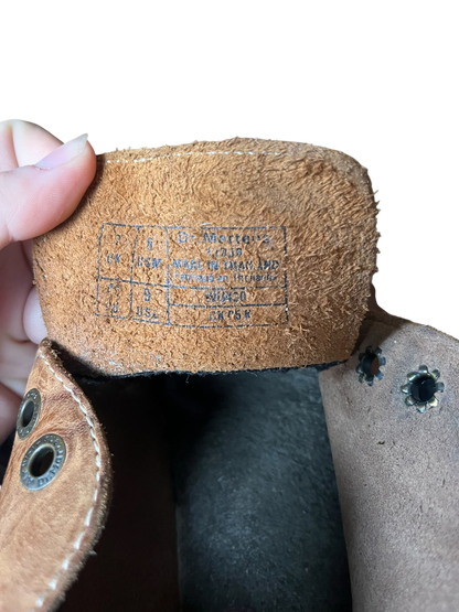 Dr. Martens 11038 Vintage chukka boots