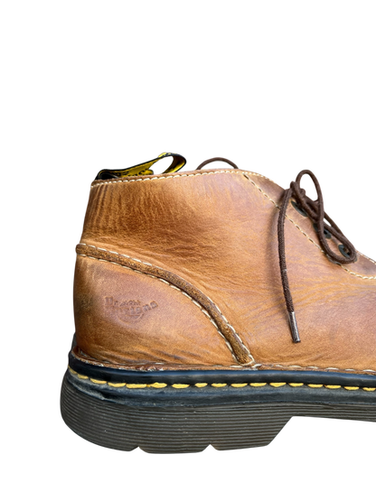 Dr. Martens 11038 Vintage chukka boots