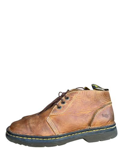 Dr. Martens 11038 Vintage chukka boots