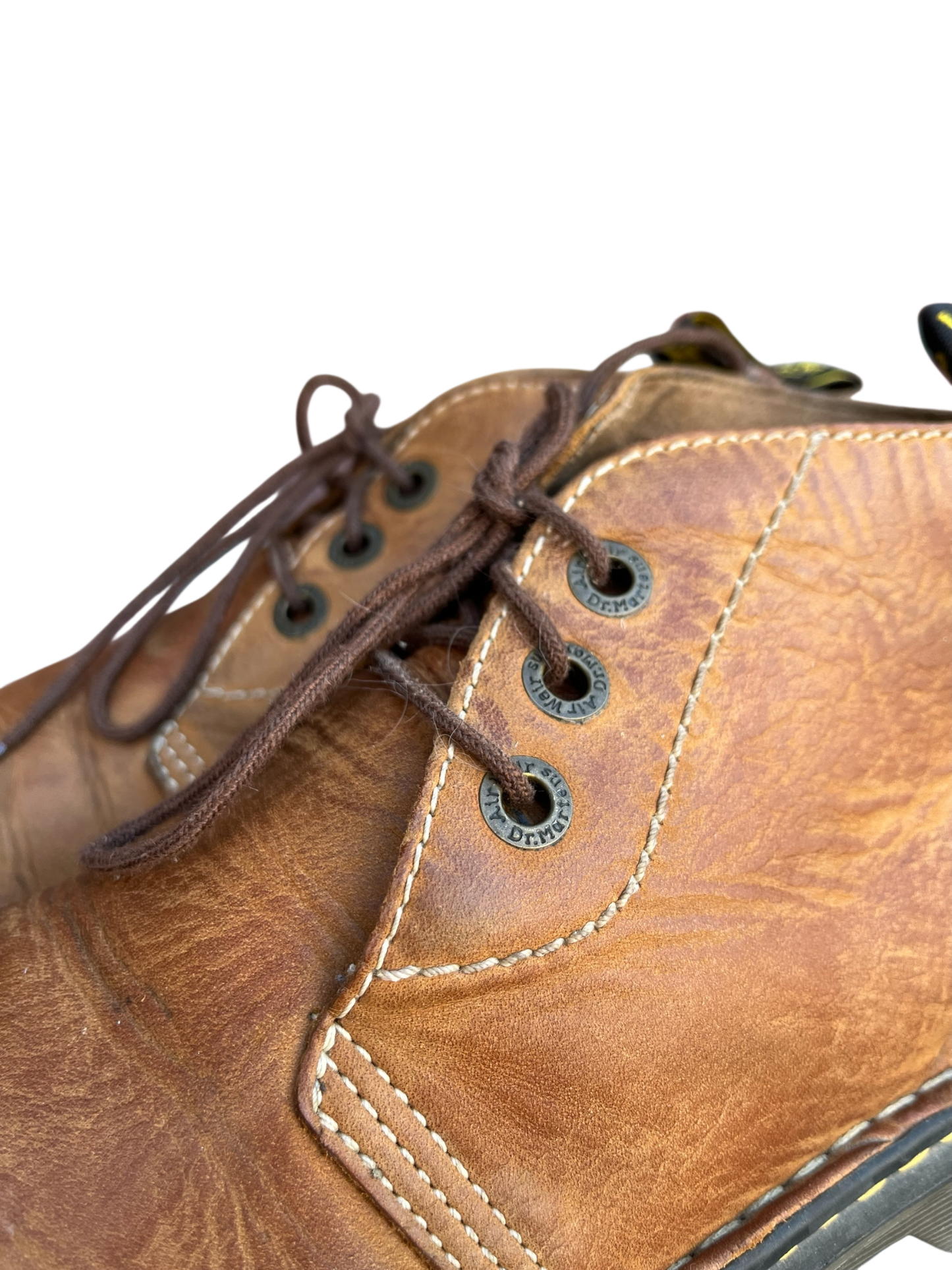 Dr. Martens 11038 Vintage chukka boots