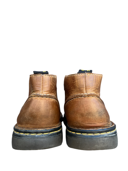 Dr. Martens 11038 Vintage chukka boots