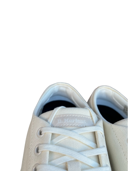 Dr. Martens Brooklyn 6 eye sneaker