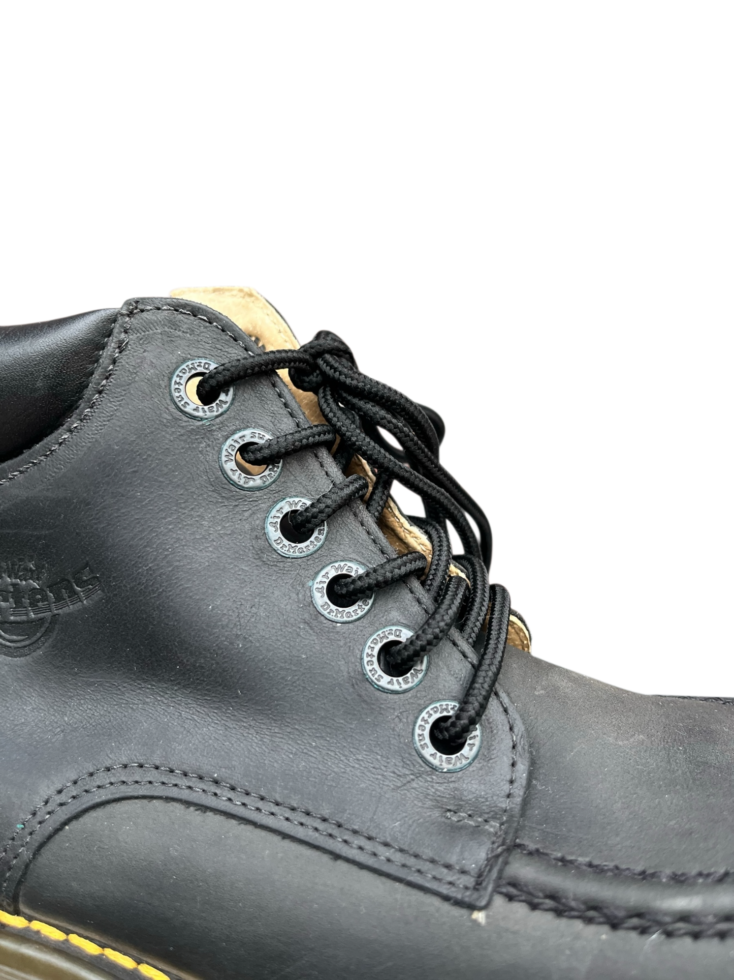 Dr. Martens 8435 MIE Chunky boots