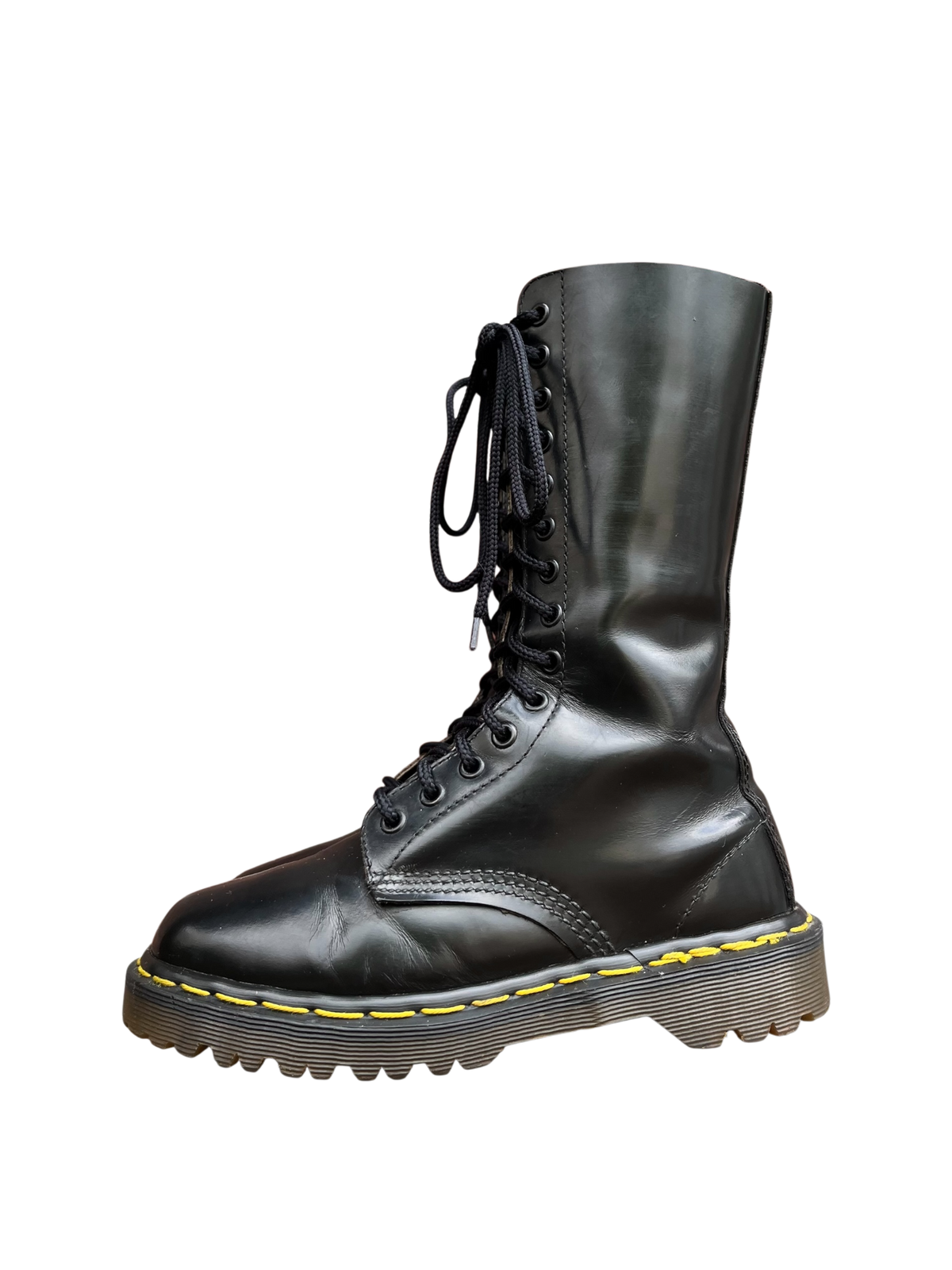 Dr. Martens MIE 14-Eye mid calf commando sole boots