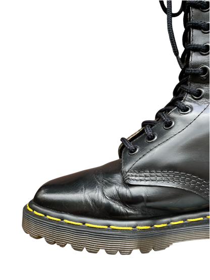 Dr. Martens MIE 14-Eye mid calf commando sole boots