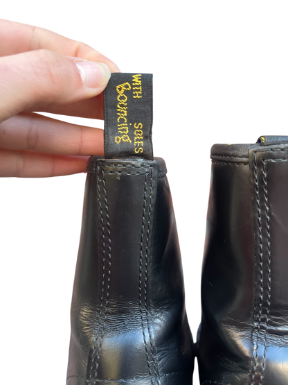 Dr. Martens 1460 MIE Rainbow stitch
