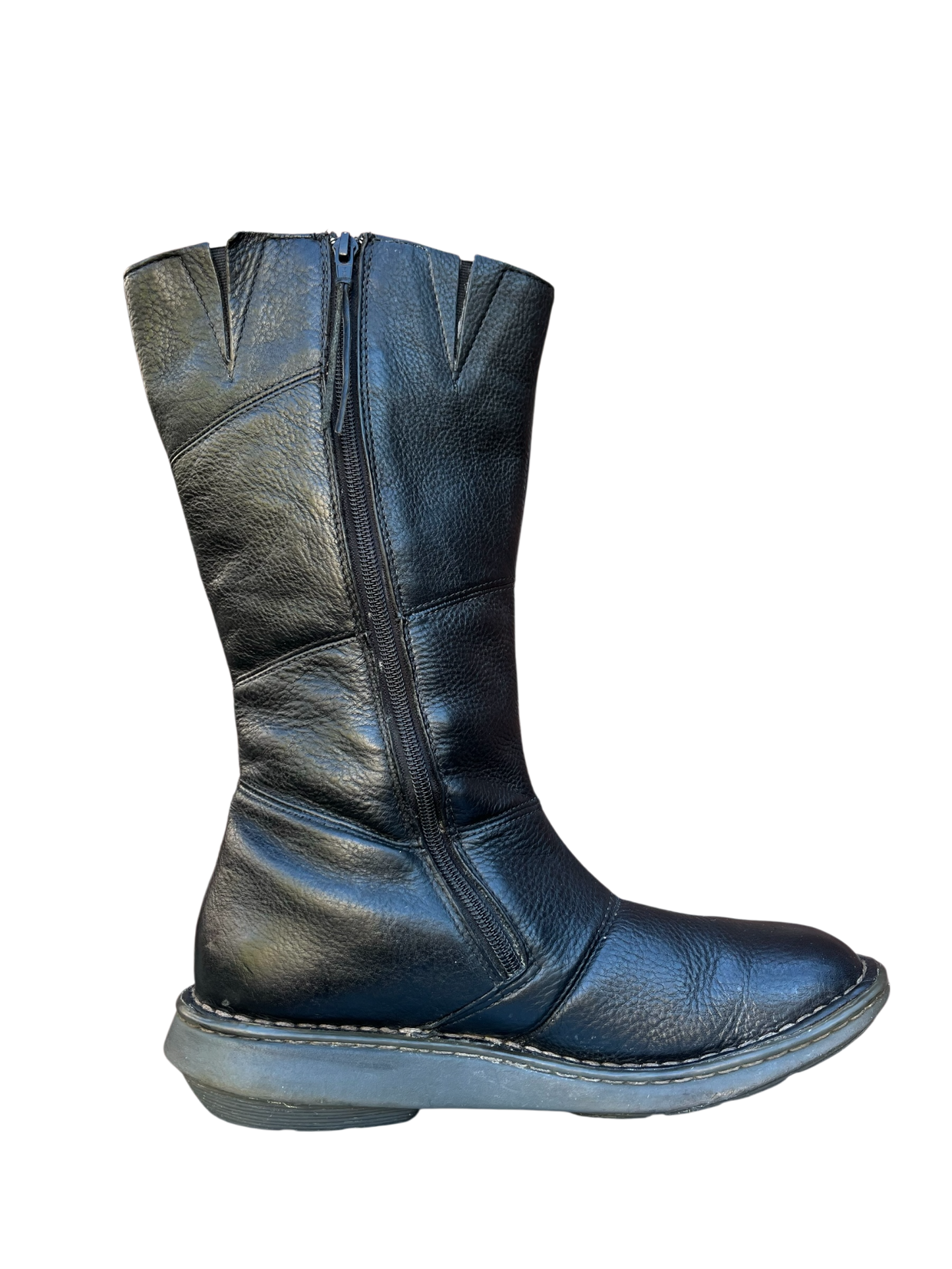 Dr. Martens 10492 Mid calf wedge sole