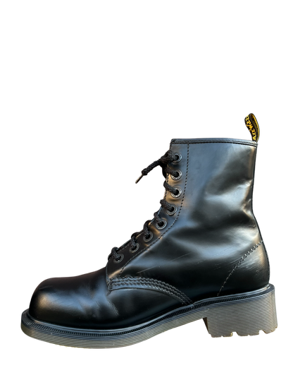 Dr. Martens 8304 MIE Boots