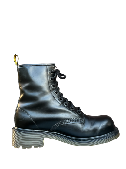 Dr. Martens 8304 MIE Boots