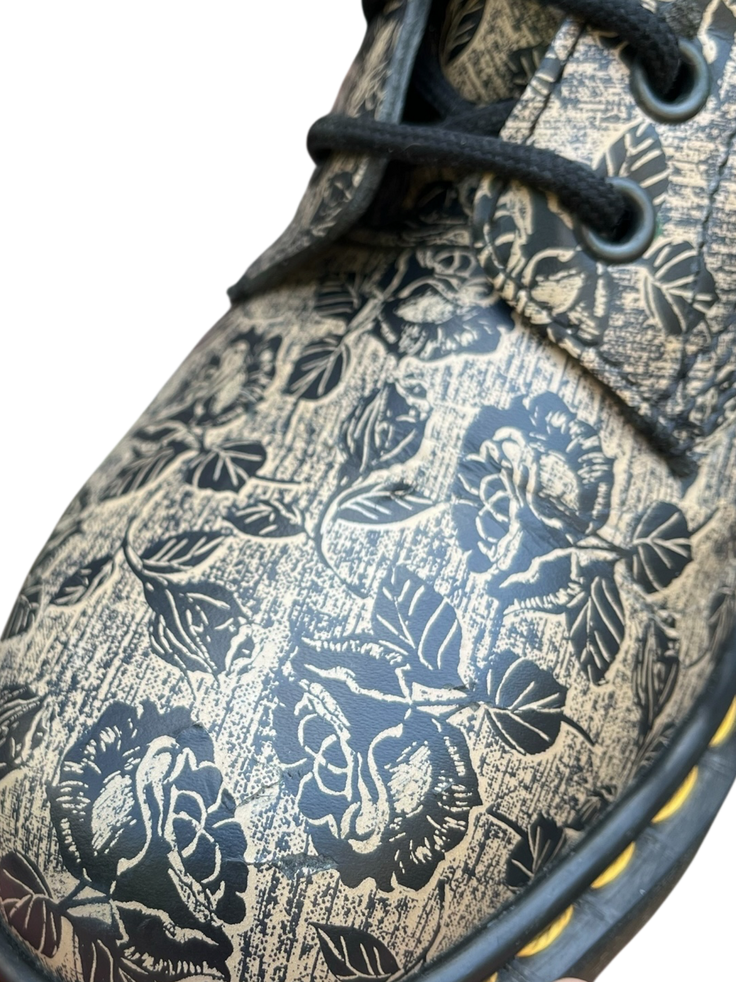 Dr. Martens 1460 MIE Vintage roses