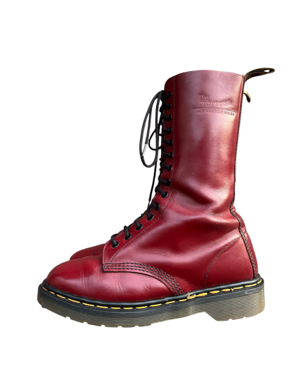 Dr. Martens 1914 MIE Mid calf cherry red