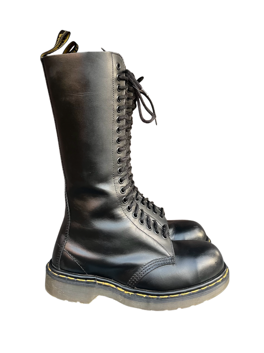 Dr. Martens 1942 MIE steel toe
