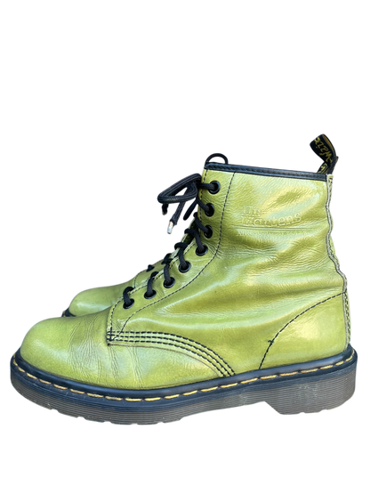 Dr. Martens 1460 MIE patent