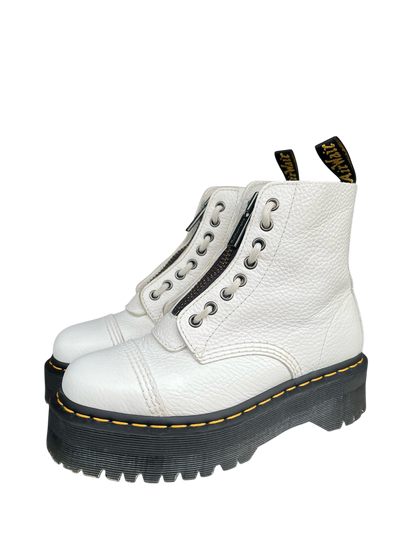 Dr. Martens Sinclair platform wit