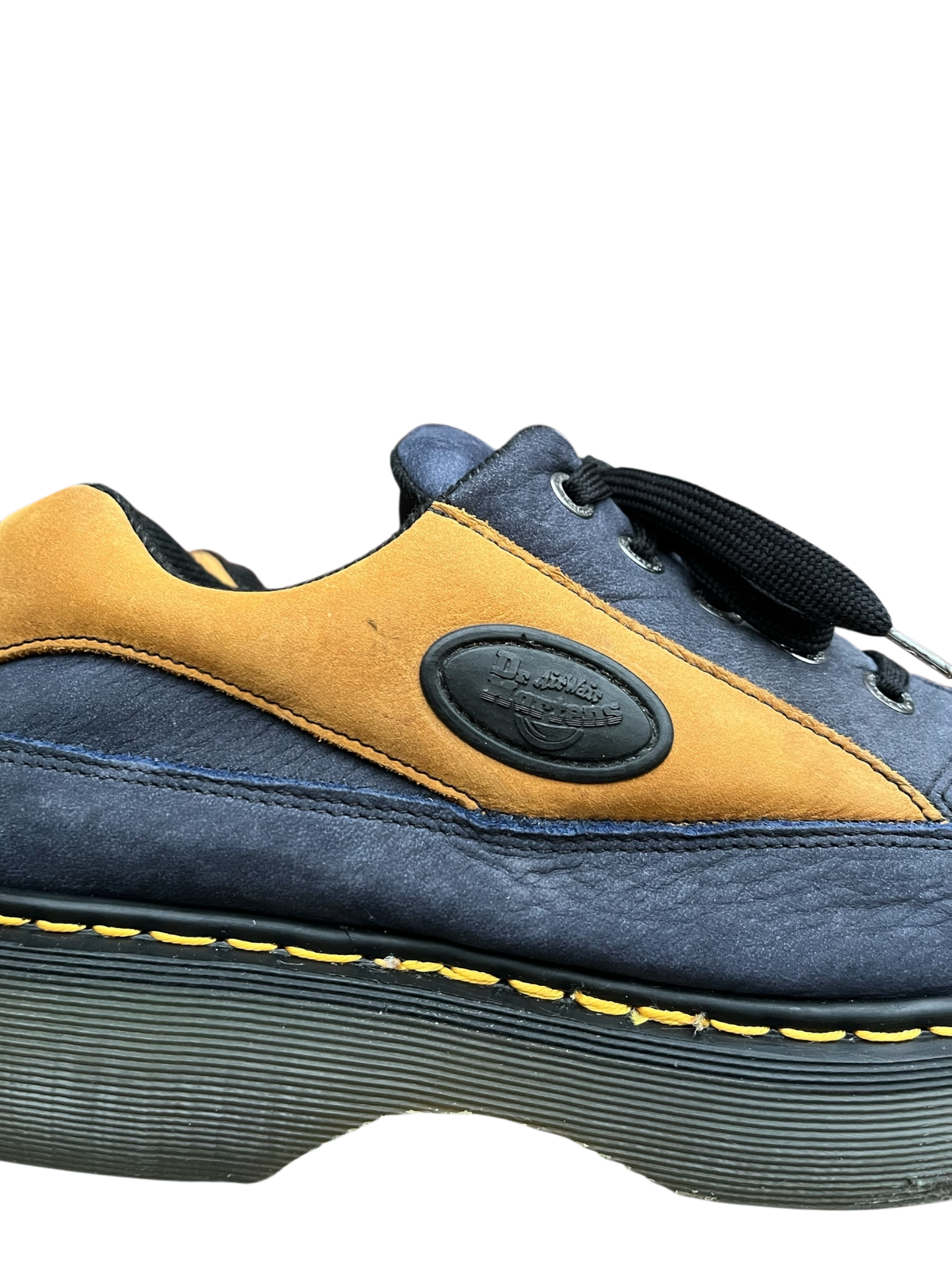 Dr. Martens 8363 MIE Buzz sole