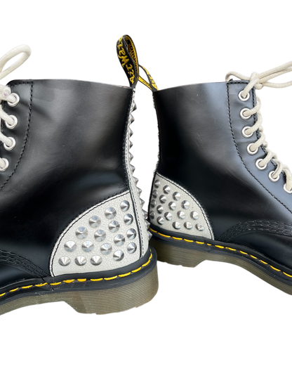 Dr. Martens Dai limited edition