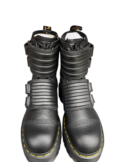 Dr. Martens Axxel