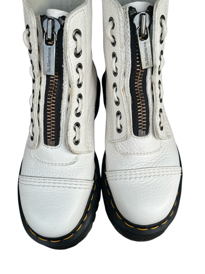 Dr. Martens Sinclair platform wit