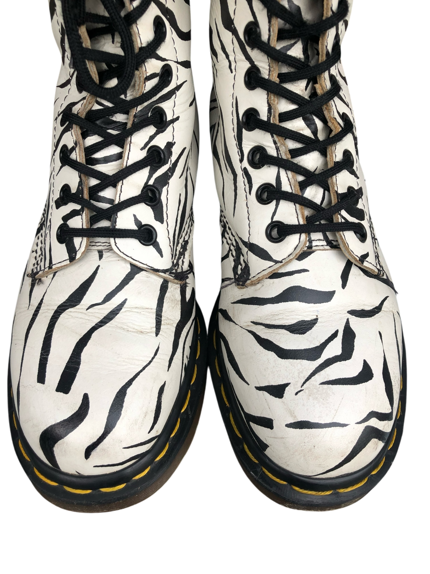 Dr. Martens 1460 MIE zebra