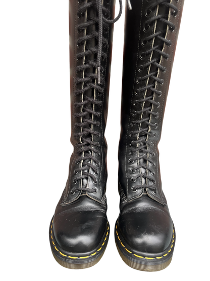 Dr. Martens 1420 MIE high boots