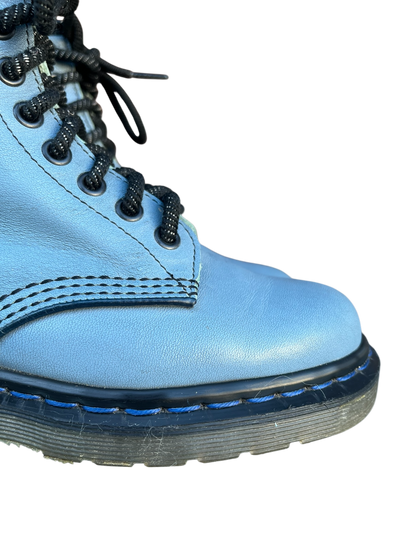 Dr. Martens 1A37 MIE “Forget me knot”
