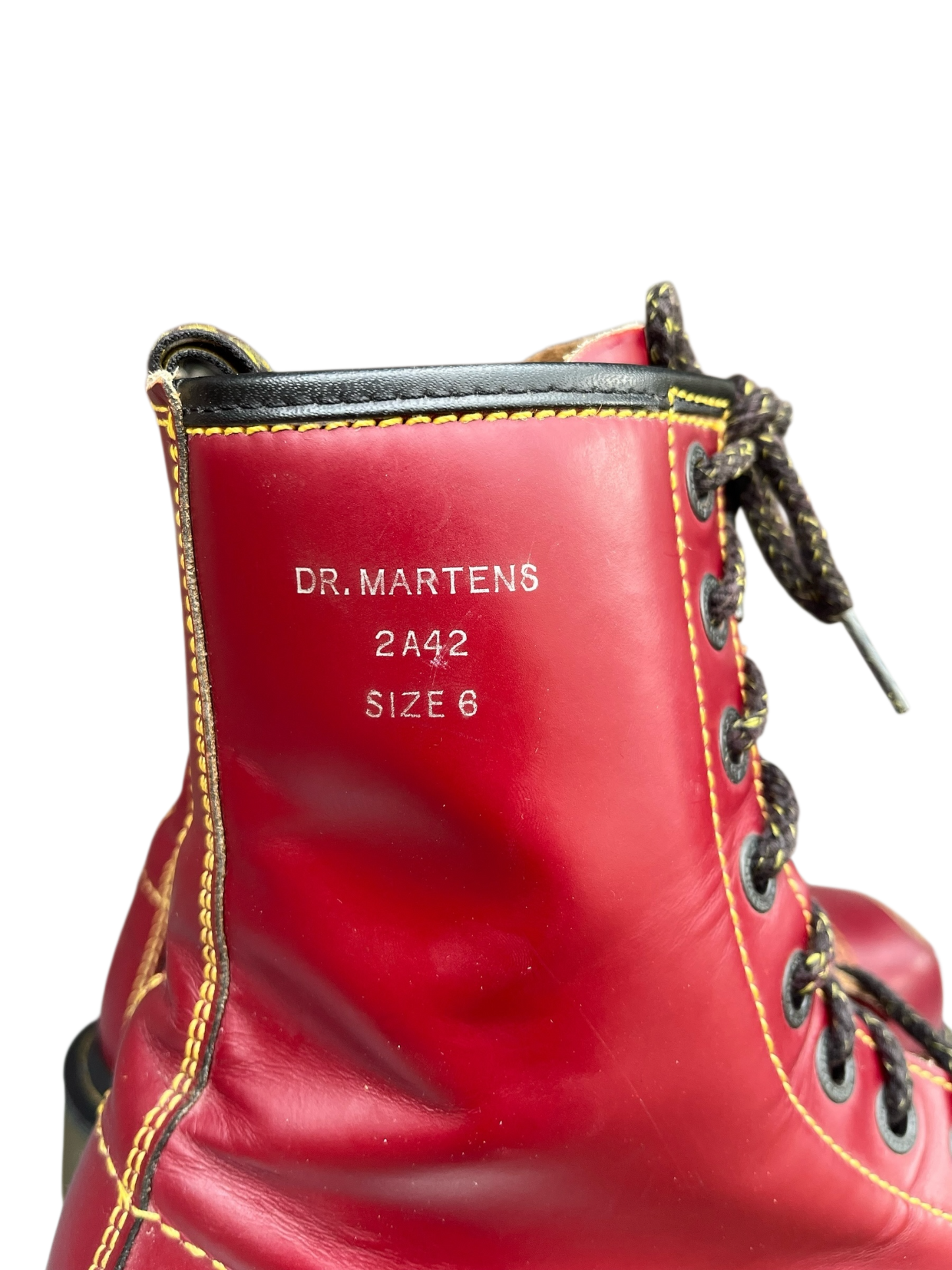 Dr. Martens 2A42 Exposed steel toe