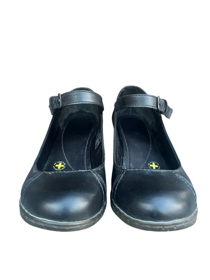 Dr. Martens 11916 heels