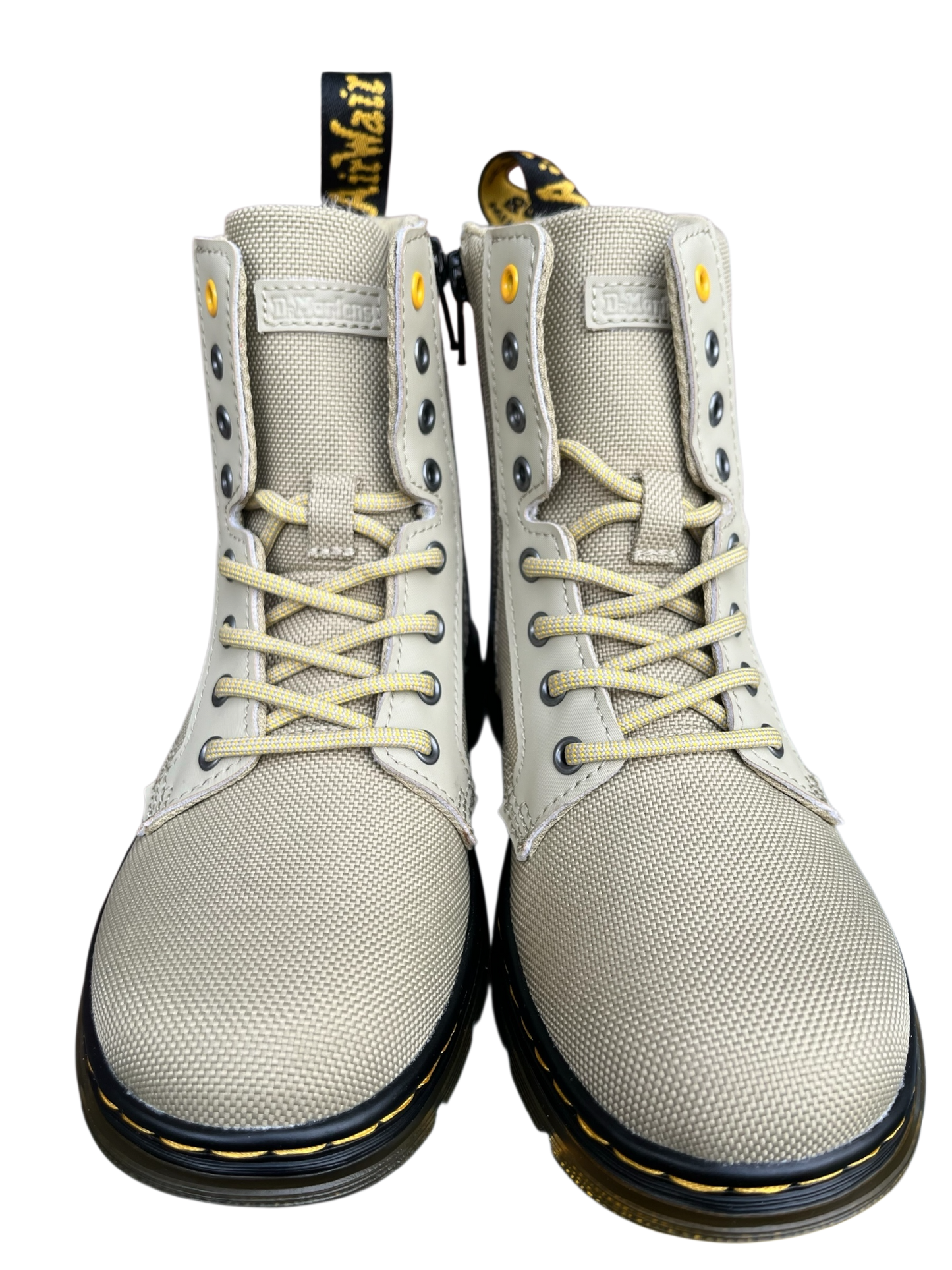 Dr. Martens Combs J pale olive