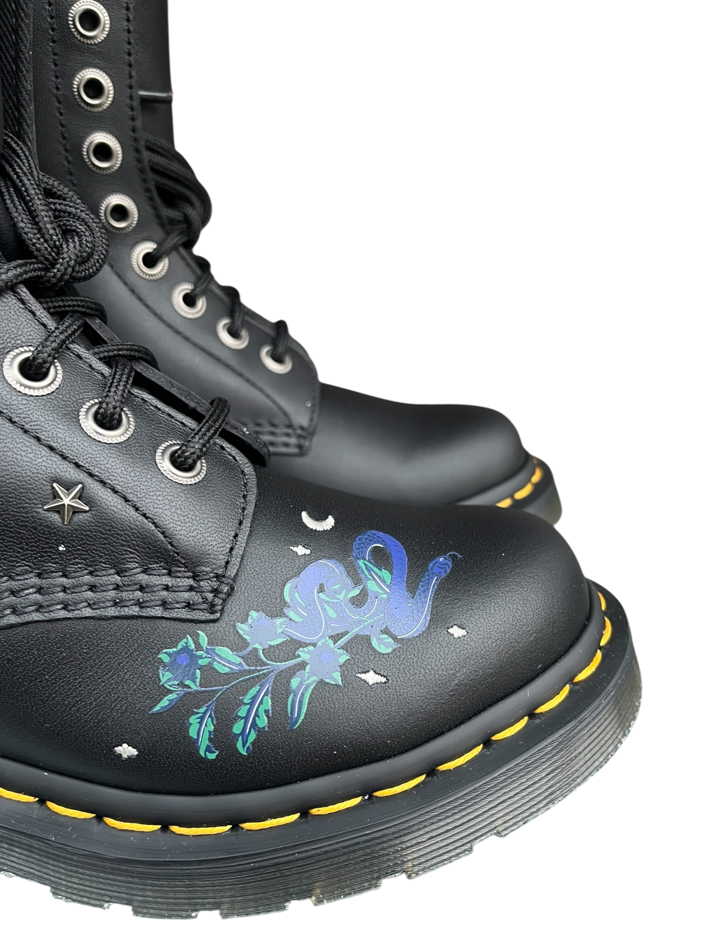 Dr. Martens 1490 Mystic garden