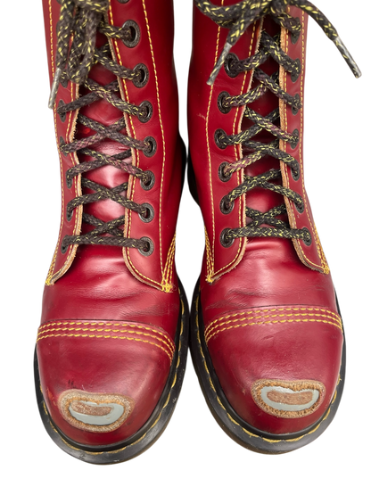 Dr. Martens 2A42 Exposed steel toe