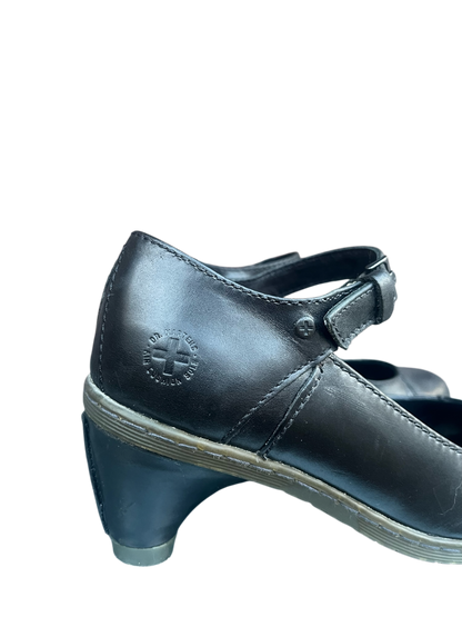 Dr. Martens 11916 heels