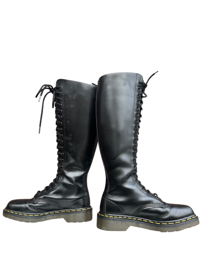 Dr. Martens 1420 MIE high boots