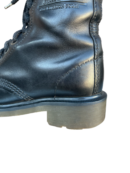 Dr. Martens 8304 MIE boots