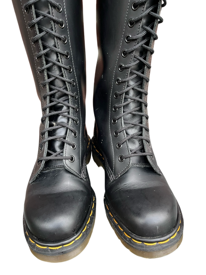 Dr. Martens 1420 MIE high boots