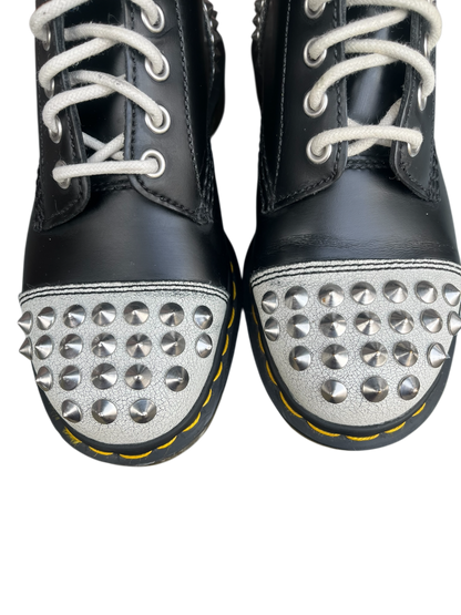 Dr. Martens Dai limited edition