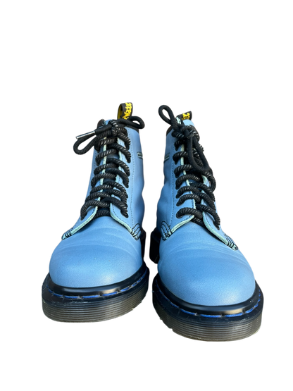 Dr. Martens 1A37 MIE “Forget me knot”