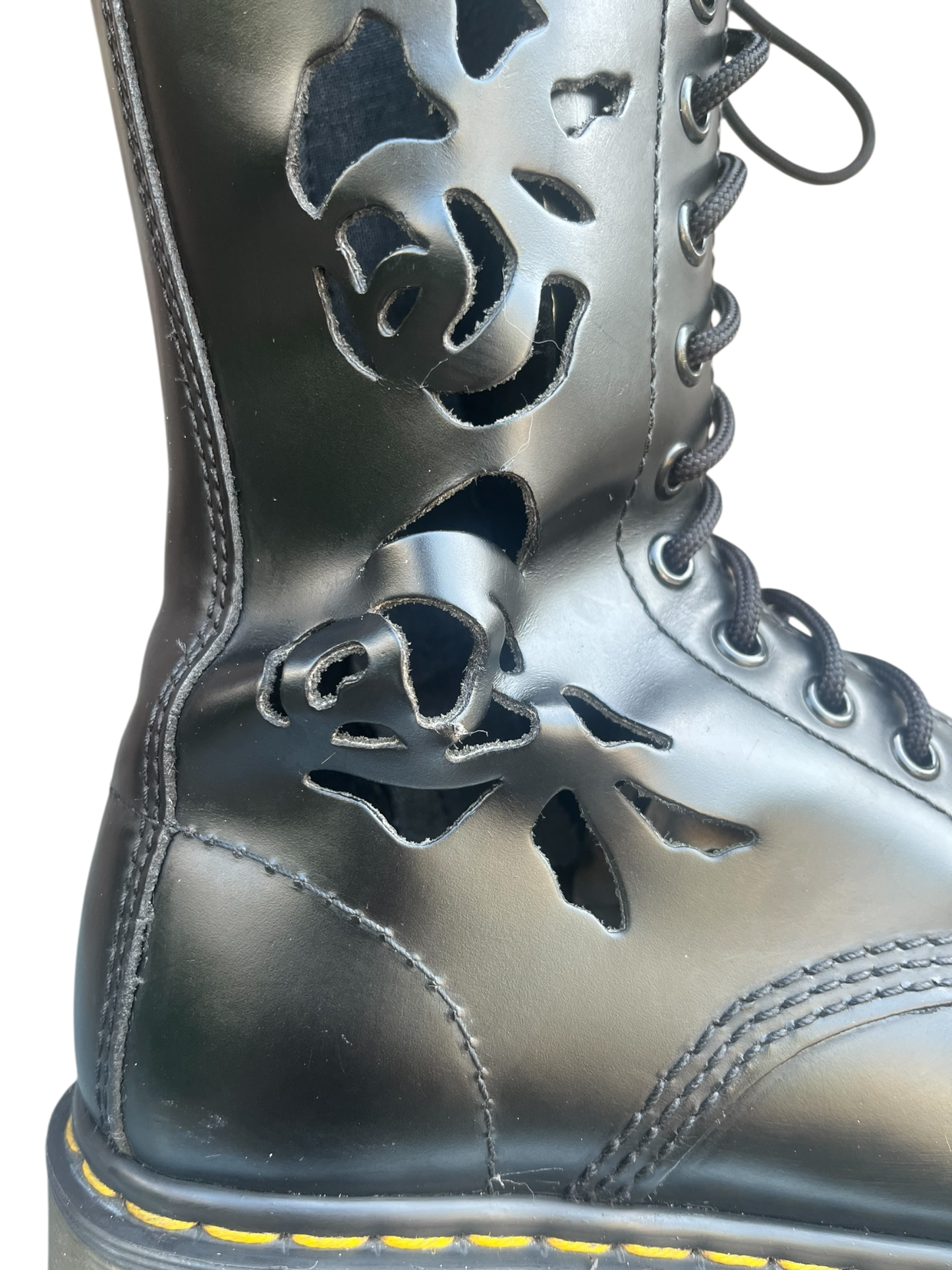 Dr. Martens Rosie cut-out mid calf boots
