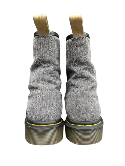 Dr. Martens Vegan Castel