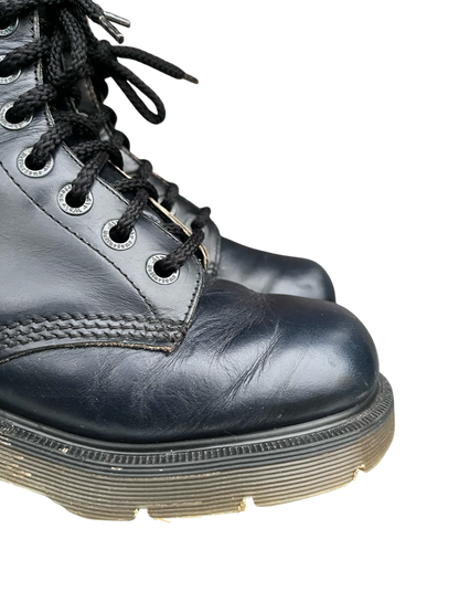 Dr. Martens 8304 MIE clubsole