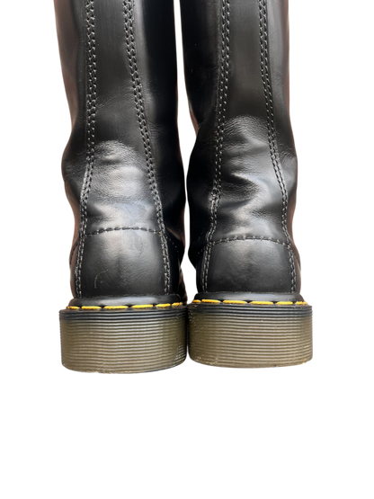 Dr. Martens 1420 MIE high boots