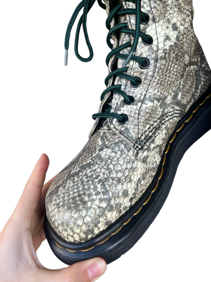 Dr. Martens 9442 MIE Snake