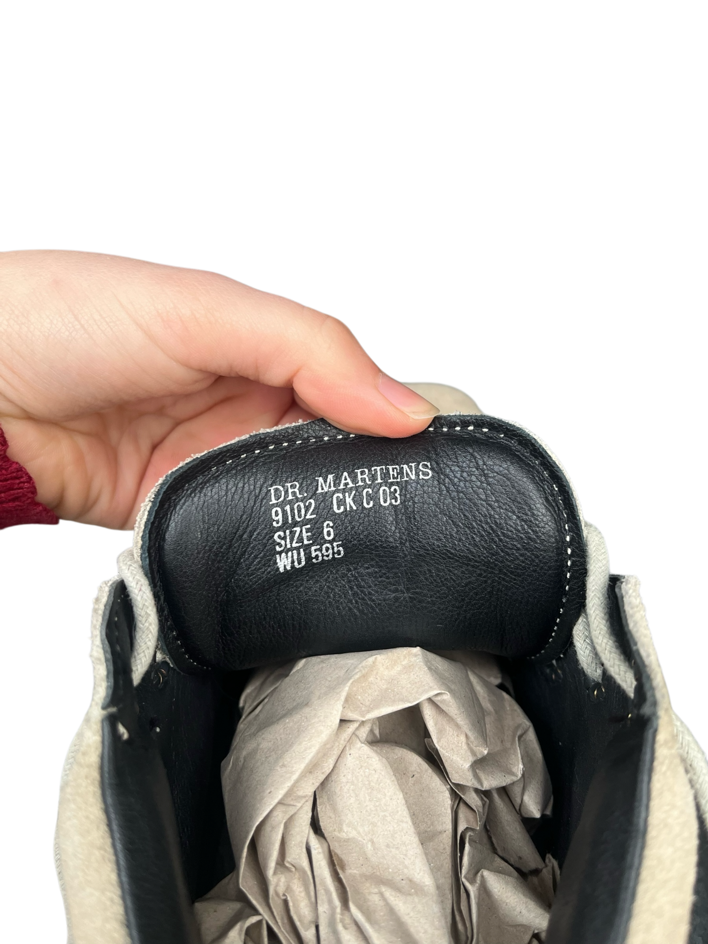 Dr. Martens 9102 MIE Suède boots