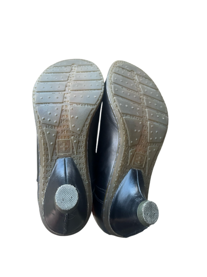 Dr. Martens 11916 heels