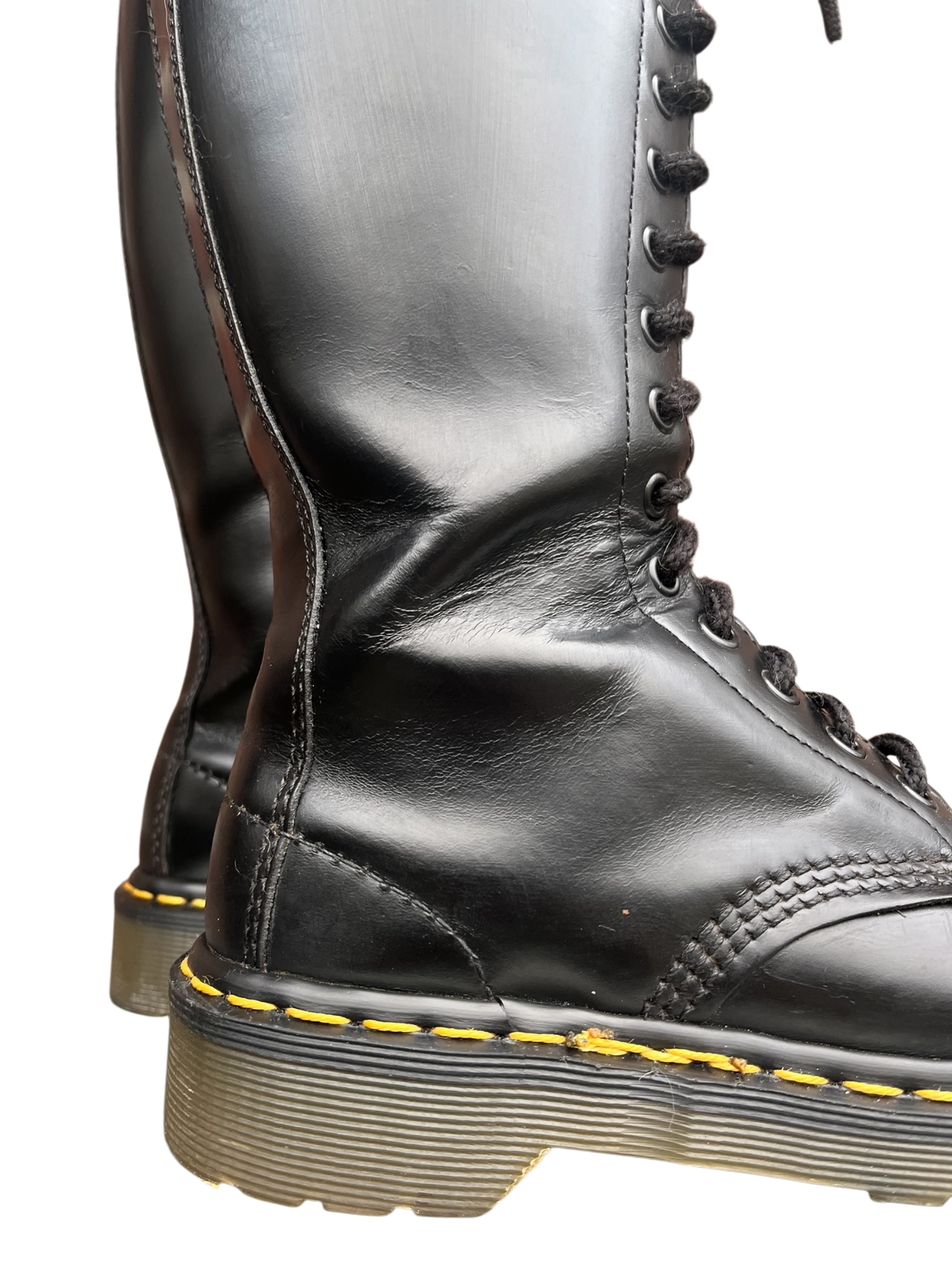 Dr. Martens 1420 MIE high boots