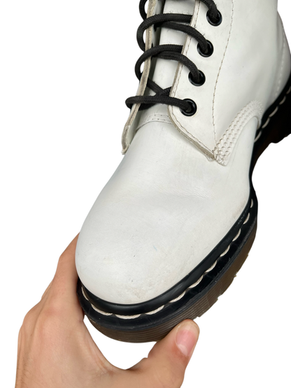 Dr. Martens 1460 MIE White stitch