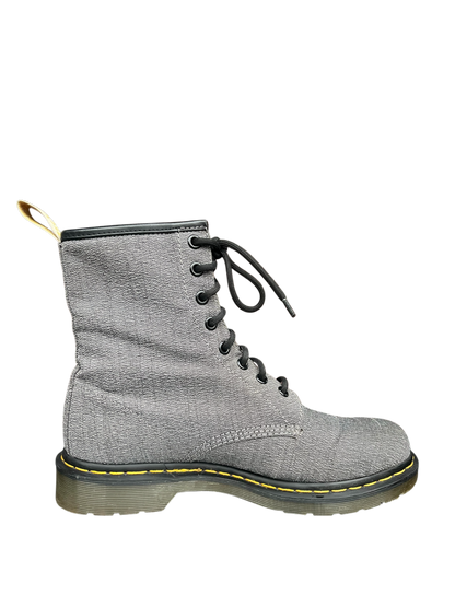 Dr. Martens Vegan Castel