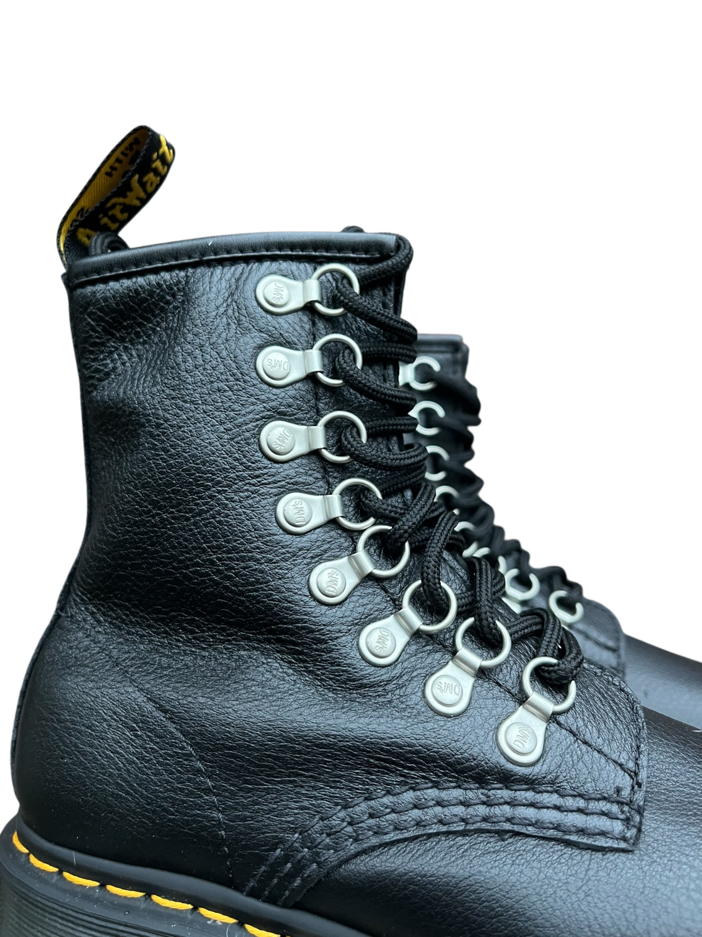 Dr. Martens 1460 Laced