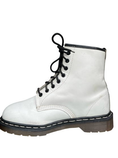 Dr. Martens 1460 MIE White stitch